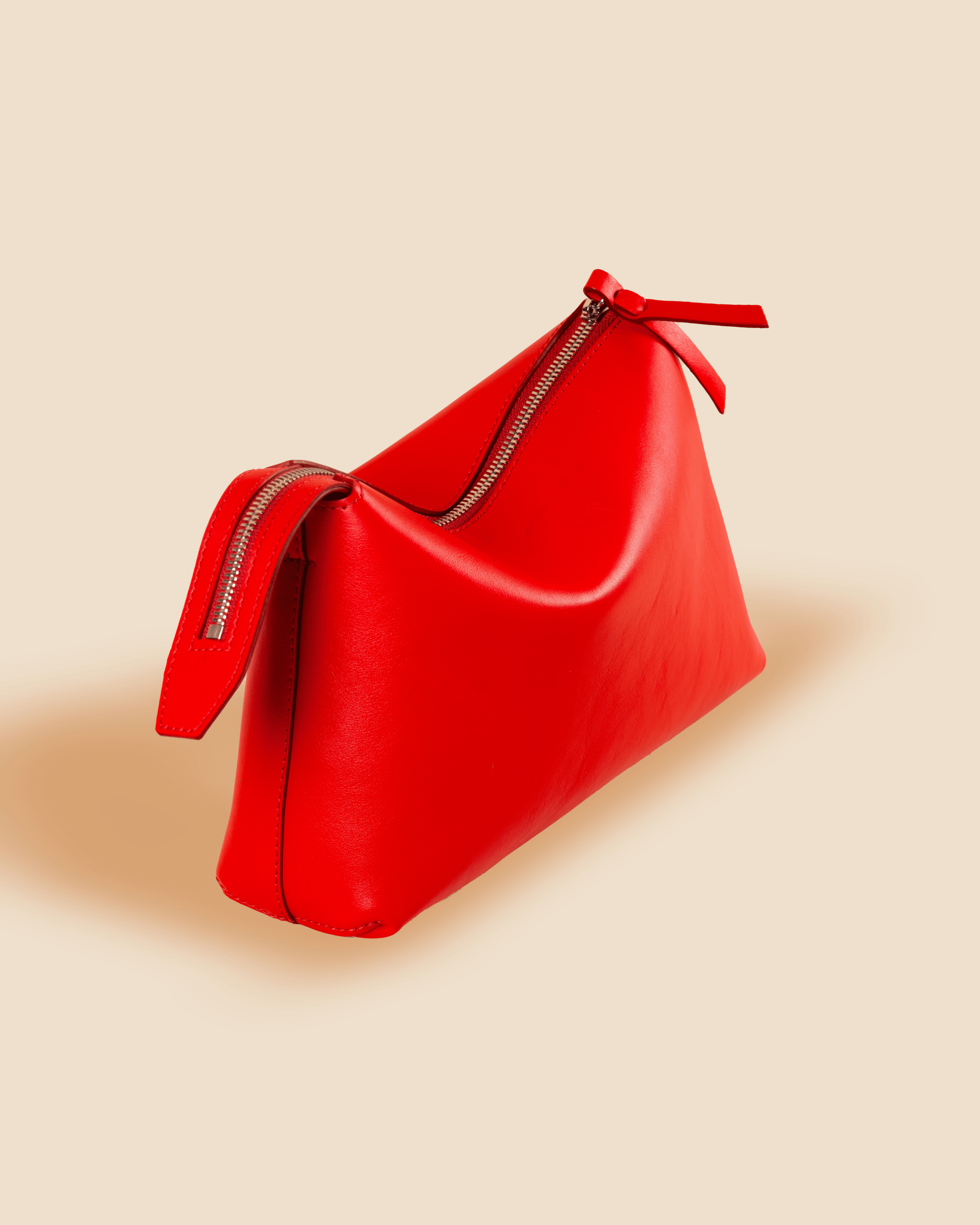 pietro-us.pro The Hudson Clutch Scarlet Leather Bag