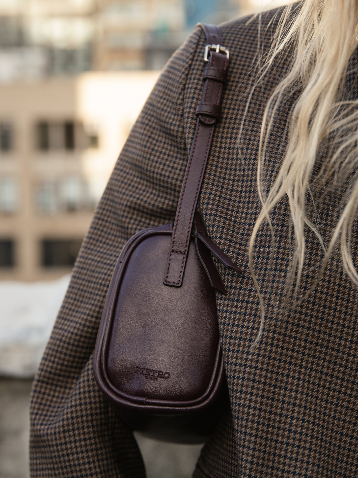 pietro-us.pro The Lafayette Wine Mini Barrel Bag