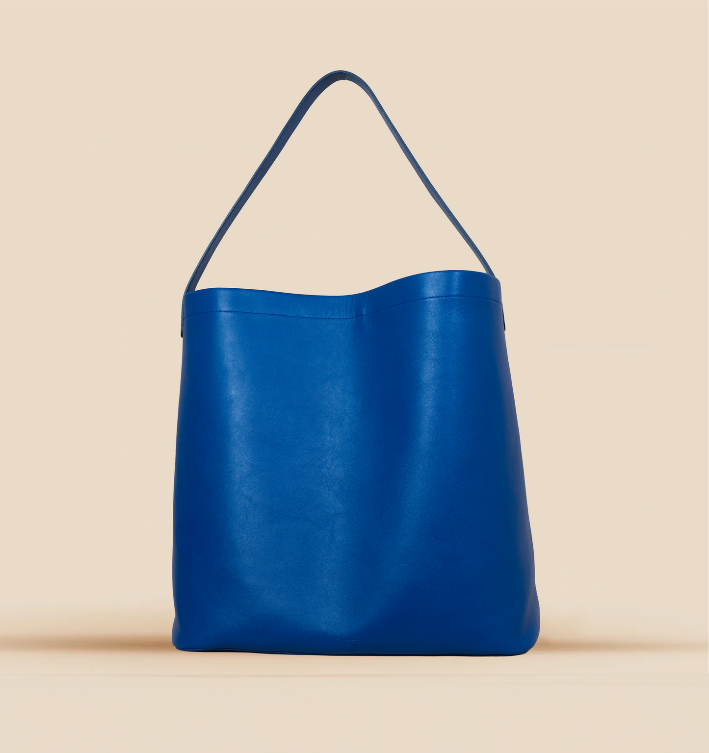 pietro-us.pro The Chelsea XL Cobalt Leather Tote Bag